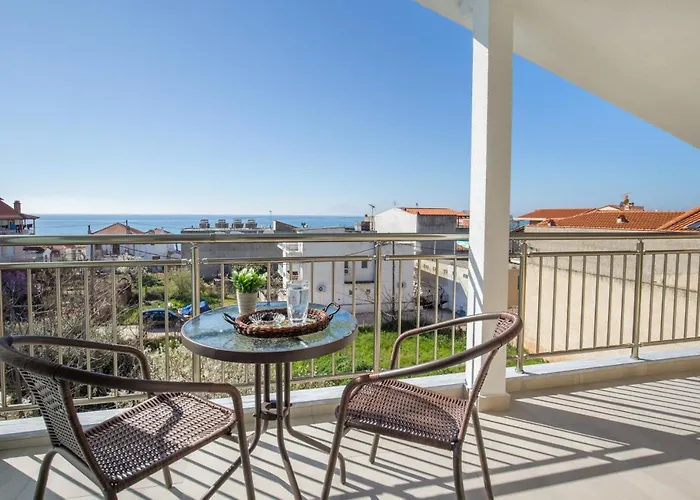 Girene Apartments